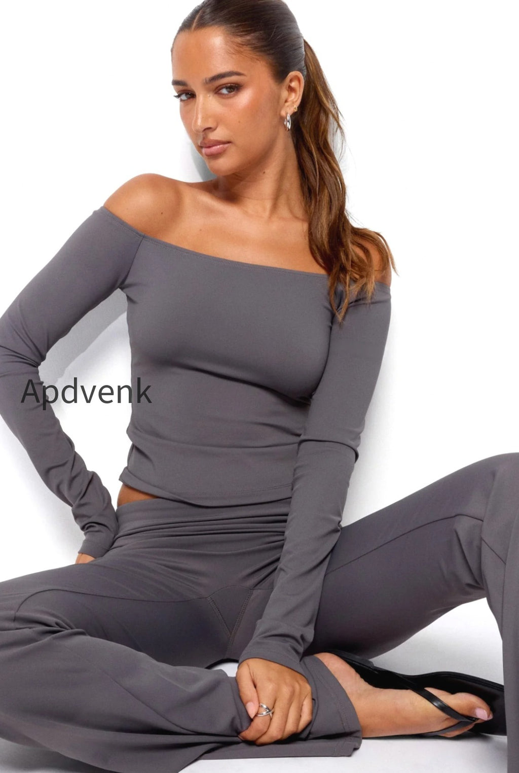 s22864_gray
