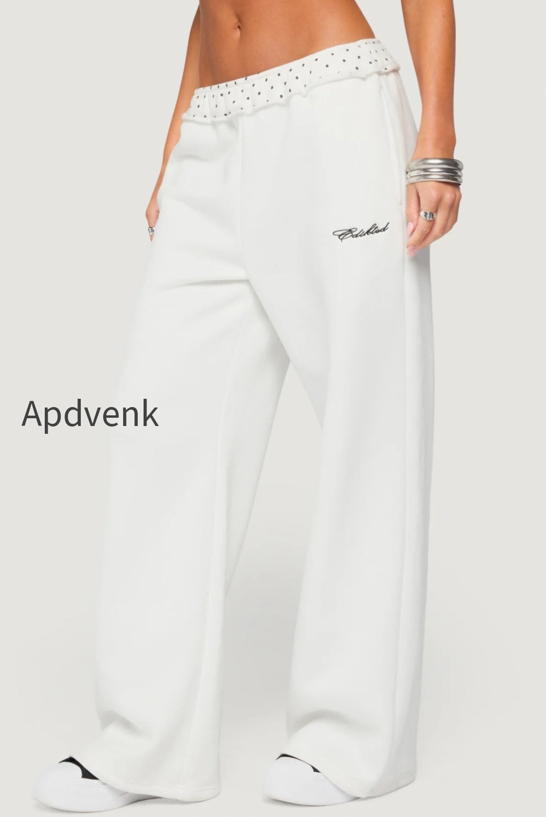 s25864_white